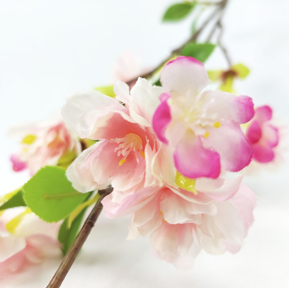 Haste de Flor de Cerejeira Artificial 64cm - Brasfama Decorações